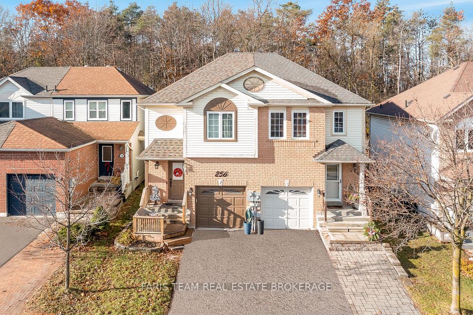 Semi-Detached  at 256 Ferndale Drive S, Barrie, ON L4N 8J9, Barrie