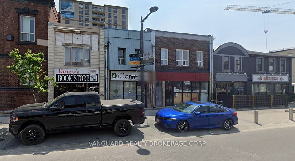 27 Dunlop Street W, Barrie, ON L4N 1A1
