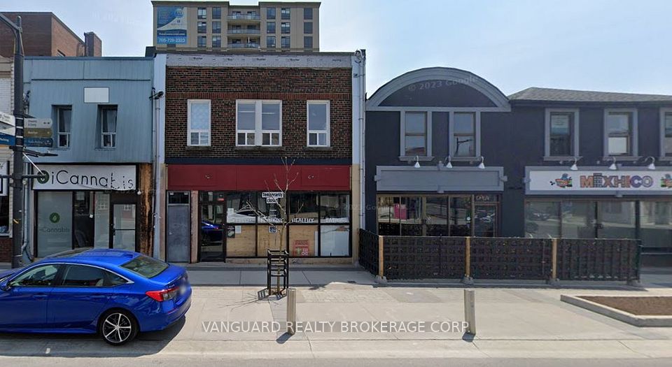 29 Dunlop Street W, Barrie, ON L4N 1A1