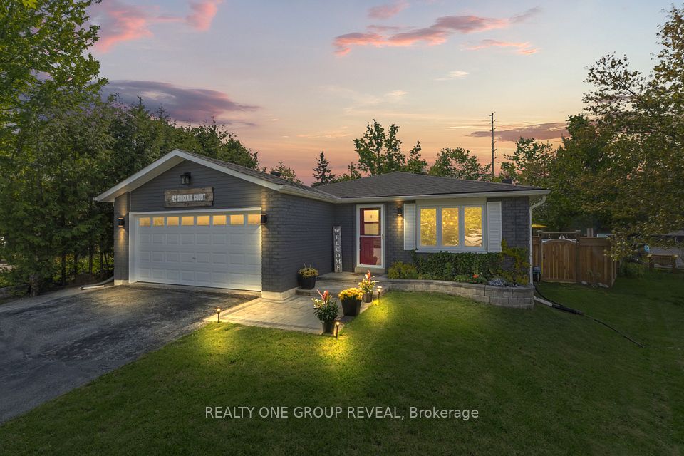 42 Sinclair Court, Barrie, ON L4N 5X8