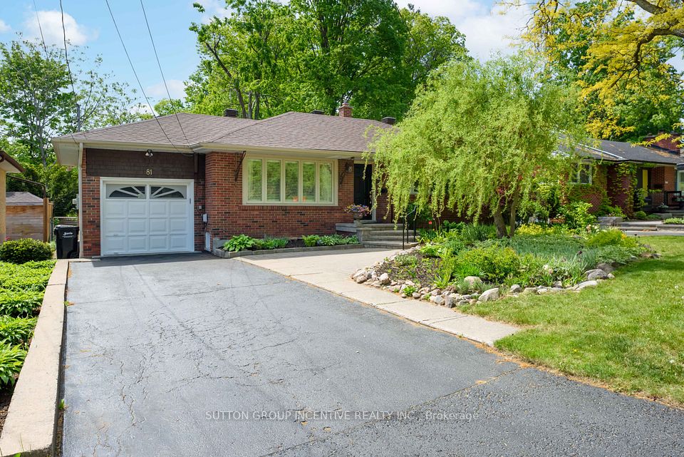 Detached at 81 Letitia Street, Barrie, ON L4N 1P3, Barrie
