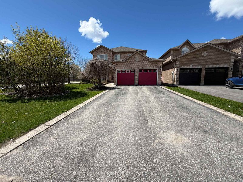 Detached at 1 Buman Court, Barrie, ON L4N 0L3, Barrie