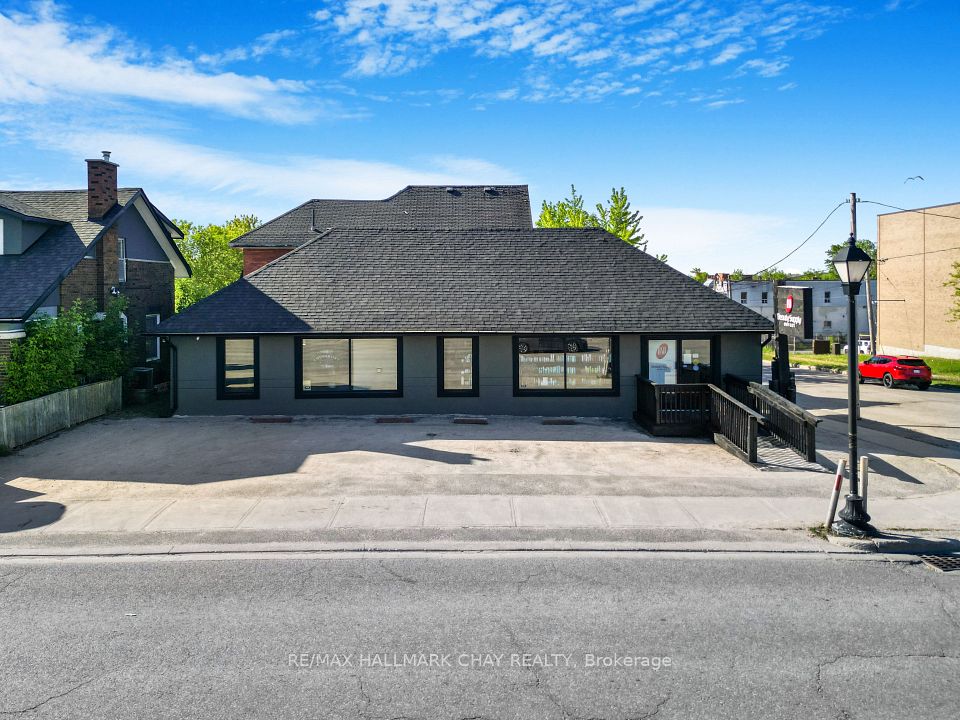 49 Colborne Street E, Orillia, ON L3V 1T5