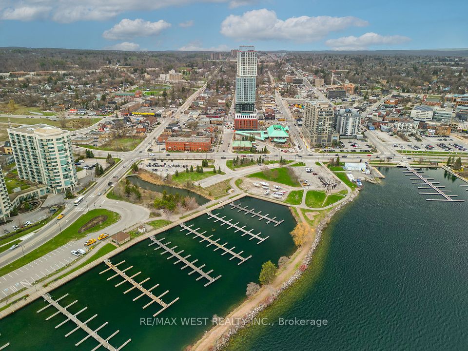 Condo Apartment at 39 Mary Street 1210, Barrie, ON L4N 1S9, Barrie