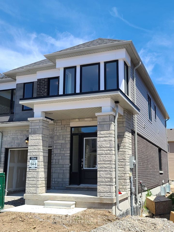 Att/Row/Townhouse at 34 Durham Avenue, Barrie, ON L9S 2Z8, Barrie