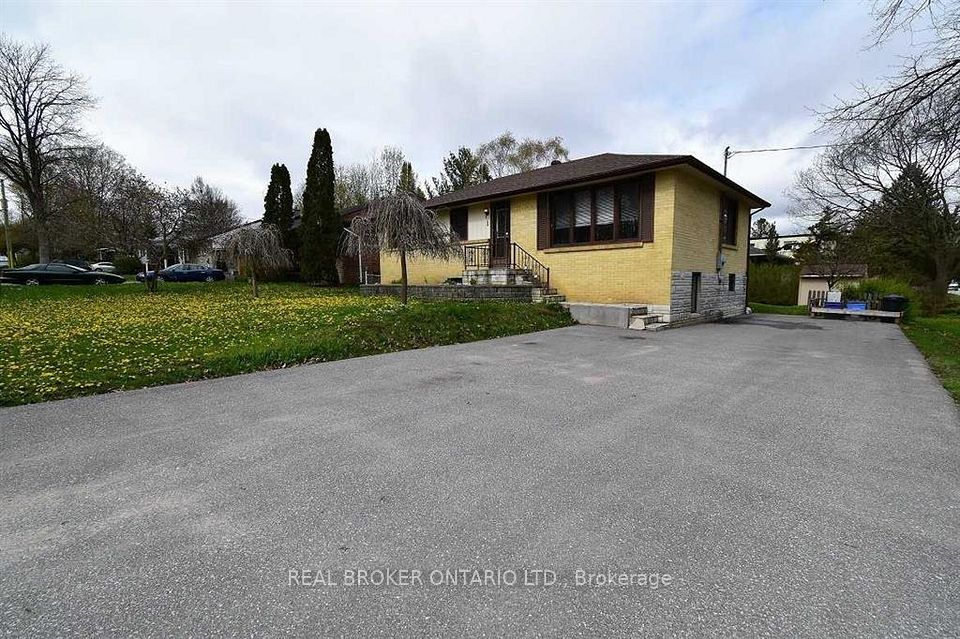 Detached at 1 Vine Street BSMT, Barrie, ON L4N 2B1, Barrie