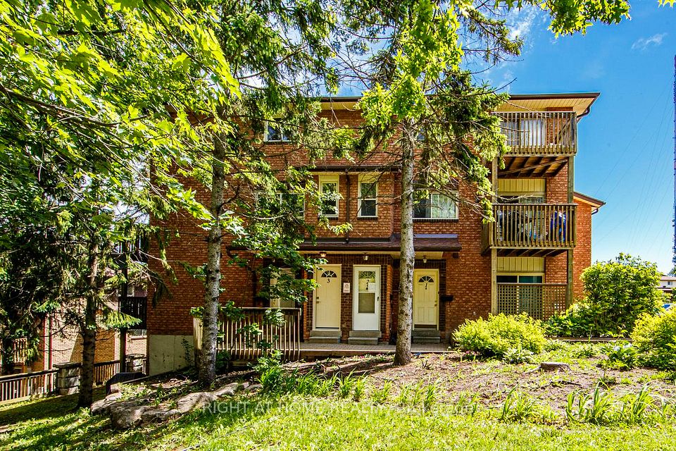 Condo Apartment at 23 Meadow Lane 3, Barrie, ON L4N 7K3, Barrie