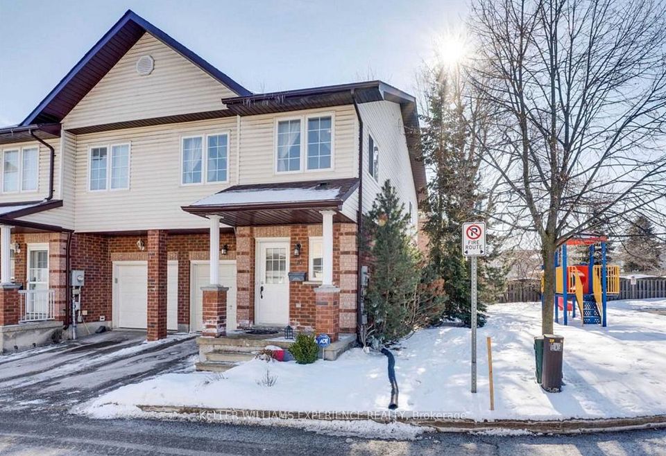 Att/Row/Townhouse at 488 Yonge Street 16, Barrie, ON L4N 4E2, Barrie