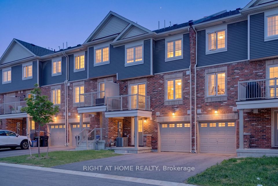 Att/Row/Townhouse at 9 Silo Mews, Barrie, ON L9J 0V4, Barrie