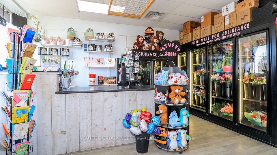 7 Anne Street S 6, Barrie, ON L4N 2C4