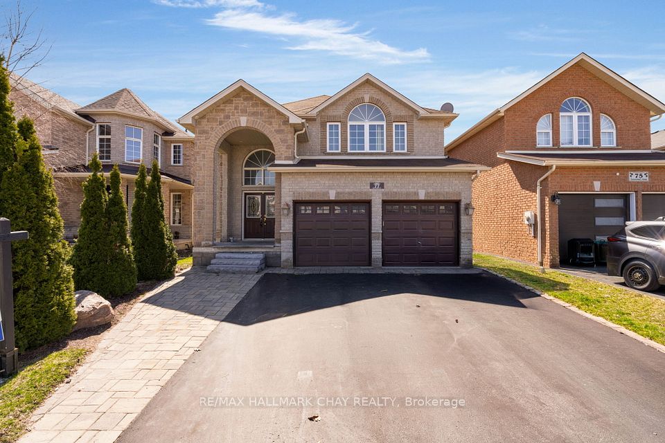 Detached at 77 Sovereign's Gate, Barrie, ON L4N 0Y9, Barrie