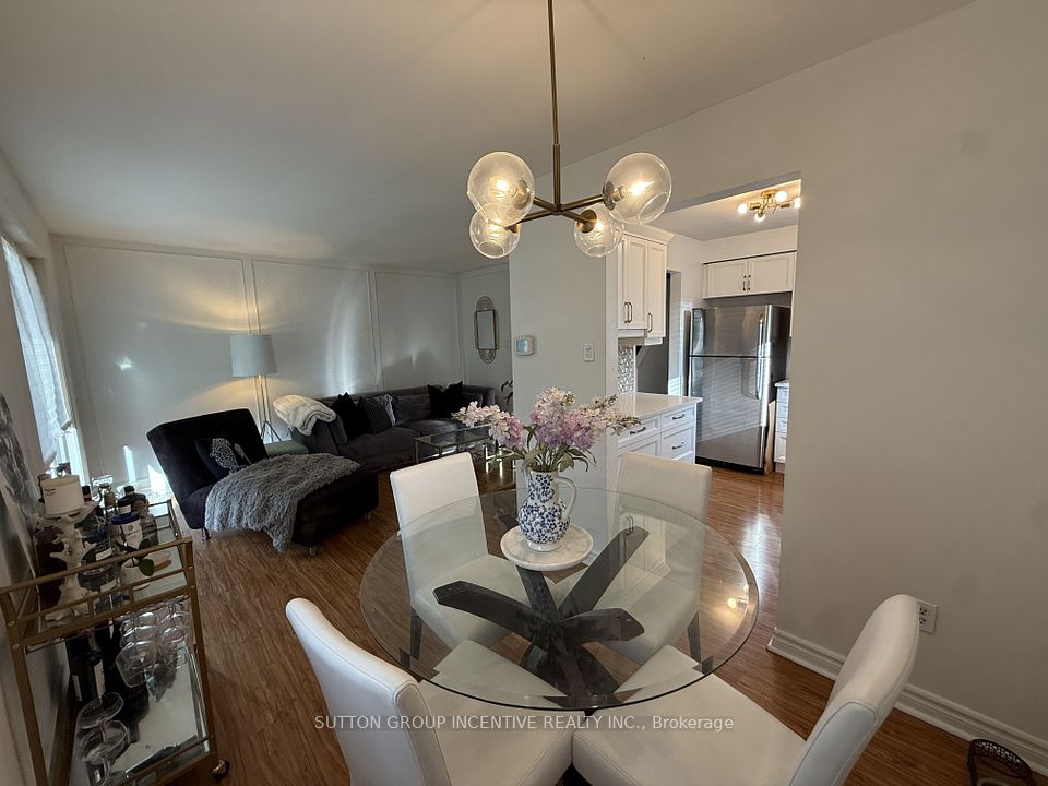 Detached at 24 Frost Trail, Barrie, ON L4N 4X1, Barrie
