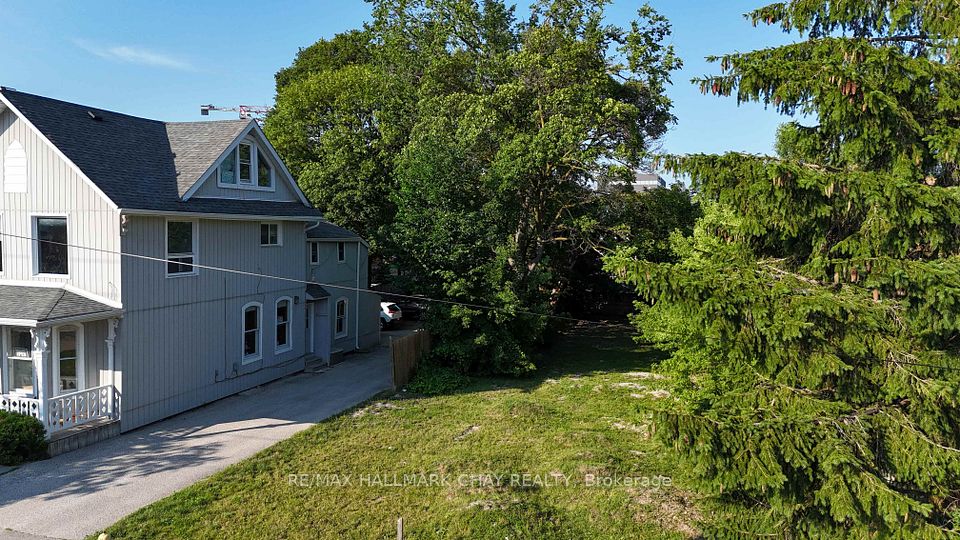 83 Mary Street, Barrie, ON L4N 1T2