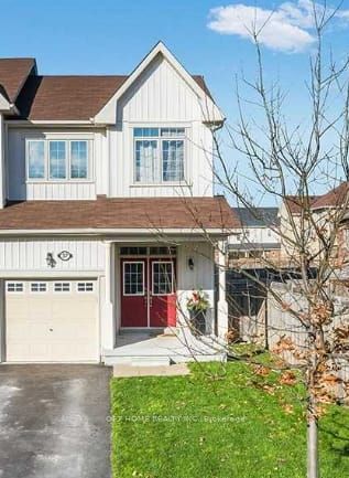 Att/Row/Townhouse at 37 Pearcey Crescent, Barrie, ON L4N 6R8, Barrie