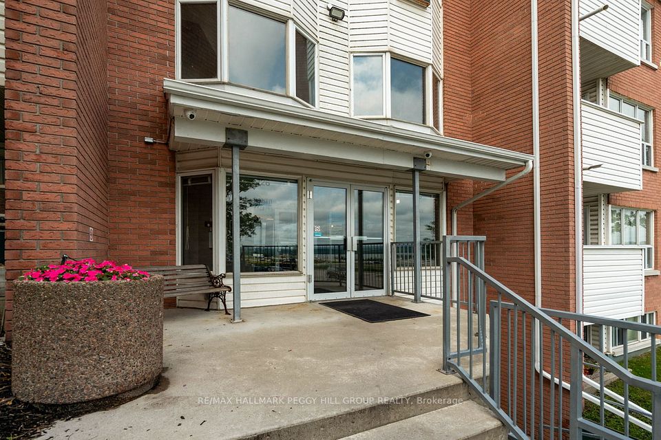 Condo Apartment at 126 Bell Farm Road B08, Barrie, ON L4M 6J3, Barrie