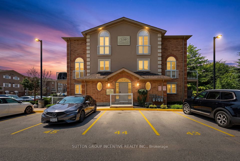 Condo Apartment at 139 Sydenham Wells 7, Barrie, ON L4M 0H3, Barrie