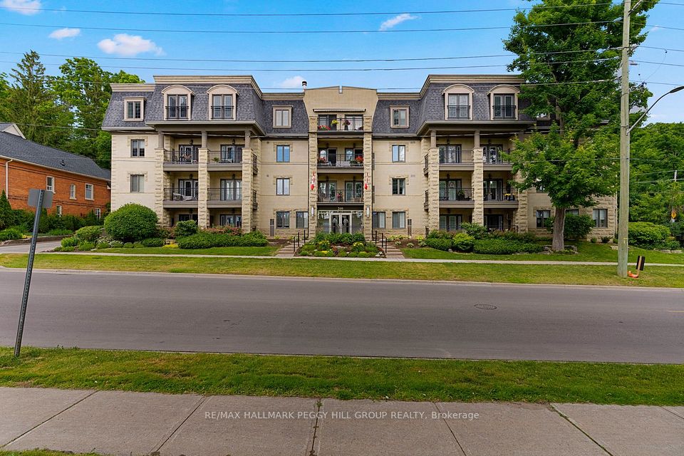 Condo Apartment at 200 Collier Street 104, Barrie, ON L4M 1H7, Barrie