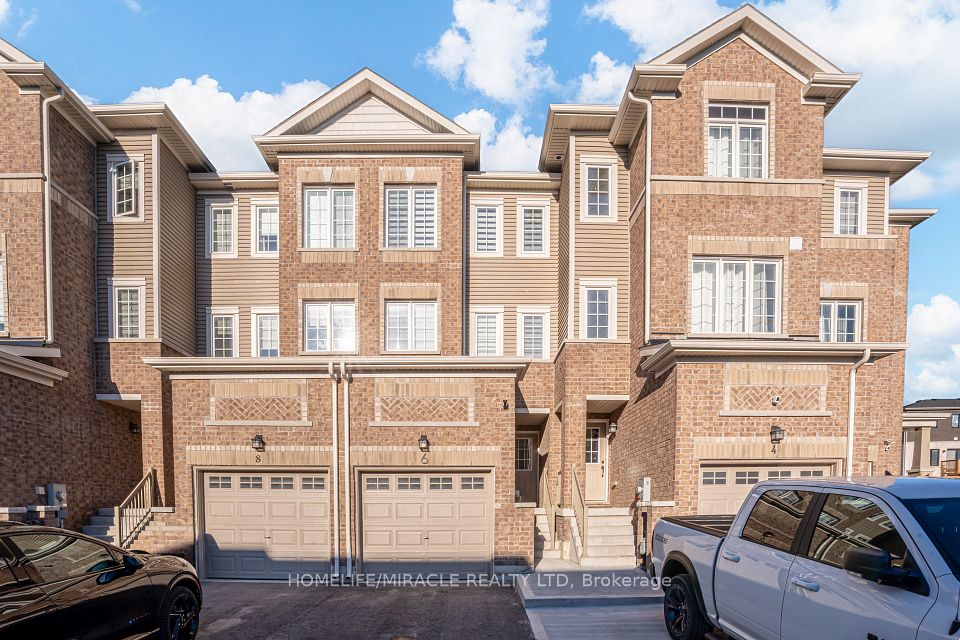 Att/Row/Townhouse at 6 Pumpkin Corner Crescent, Barrie, ON L9J 0T6, Barrie