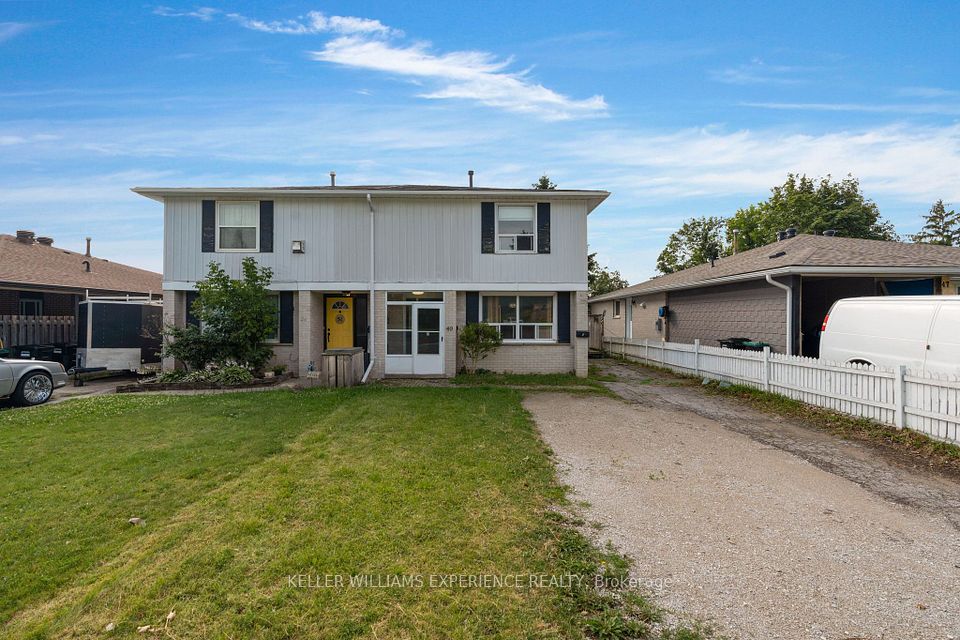 Semi-Detached at 49 Daphne Crescent, Barrie, ON L4M 2Y7, Barrie