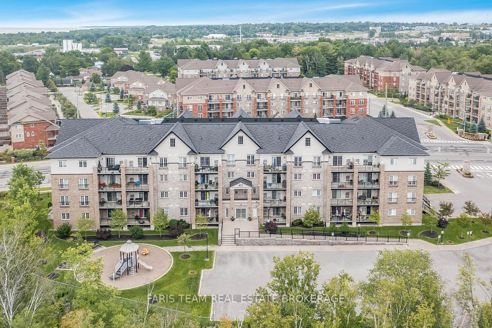 Condo Apartment at 40 Ferndale Drive S 210, Barrie, ON L4N 2L3, Barrie