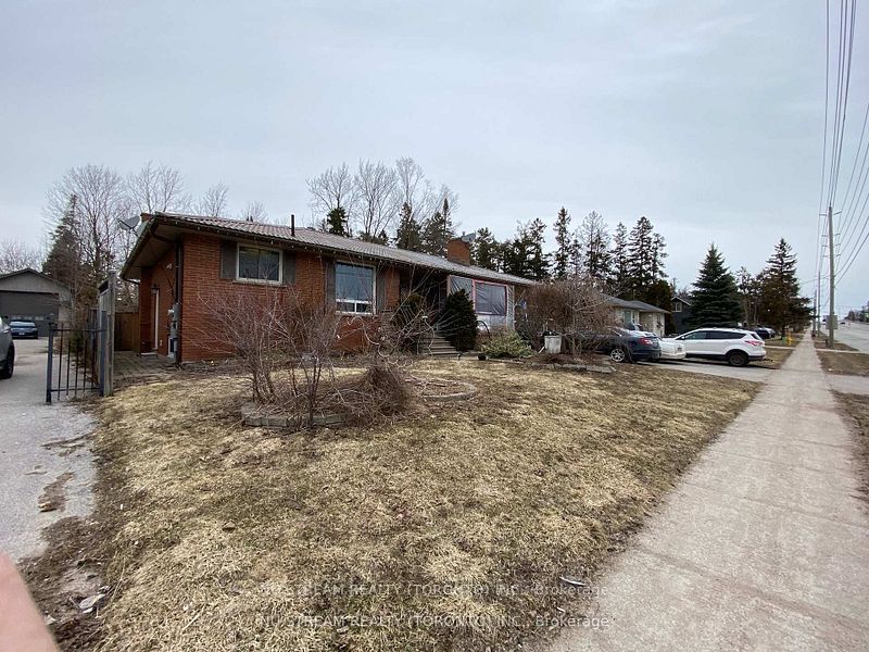 Detached at 536 Big Bay Point Road, Barrie, ON L4N 3Z2, Barrie