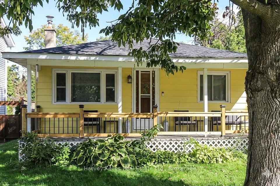 27 Peel Street, Penetanguishene, ON L9M 1A5 at 27 Peel Street, Penetanguishene, ON L9M 1A5, Penetanguishene, ON, L9M 1A5