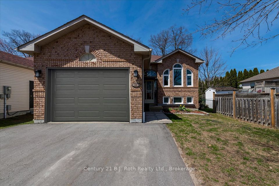 116 Dyer Drive, Wasaga Beach, ON L9Z 1E5 at 116 Dyer Drive, Wasaga Beach, ON L9Z 1E5, Wasaga Beach, ON, L9Z 1E5