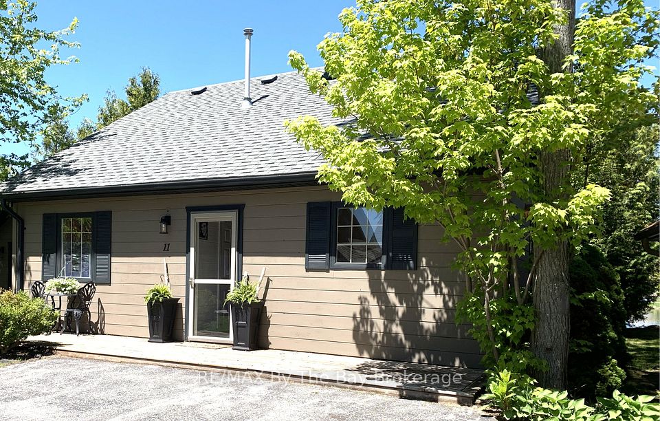 11 Cabin Crescent, Wasaga Beach, ON L9Z 1X7 at 11 Cabin Crescent, Wasaga Beach, ON L9Z 1X7, Wasaga Beach, ON, L9Z 1X7