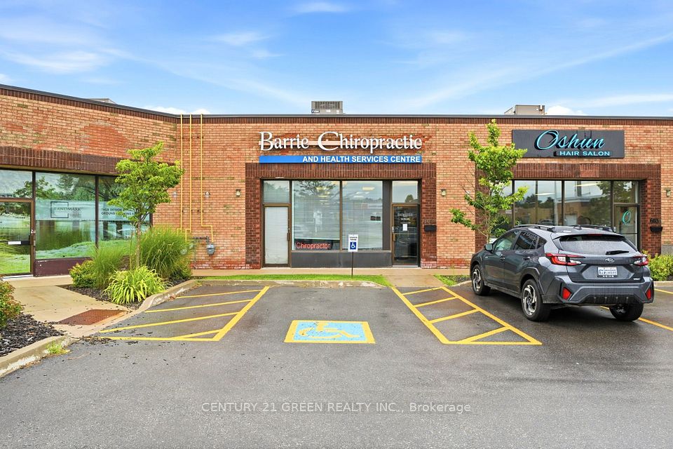 55 Cedar Pointe Drive 604, Barrie, ON L4N 5R7