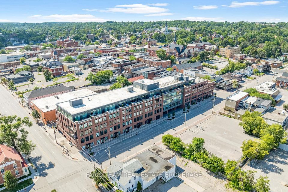 21 Matchedash Street S 101, Orillia, ON L3V 4W4