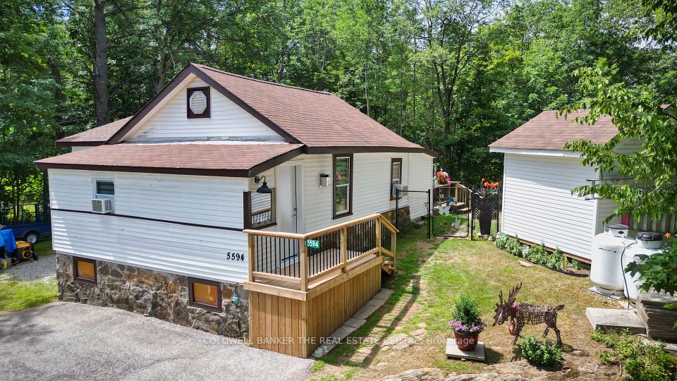 5594 Upper Big Chute Road, Severn, ON L0K 1E0 at 5594 Upper Big Chute Road, Severn, ON L0K 1E0, Severn, ON, L0K 1E0