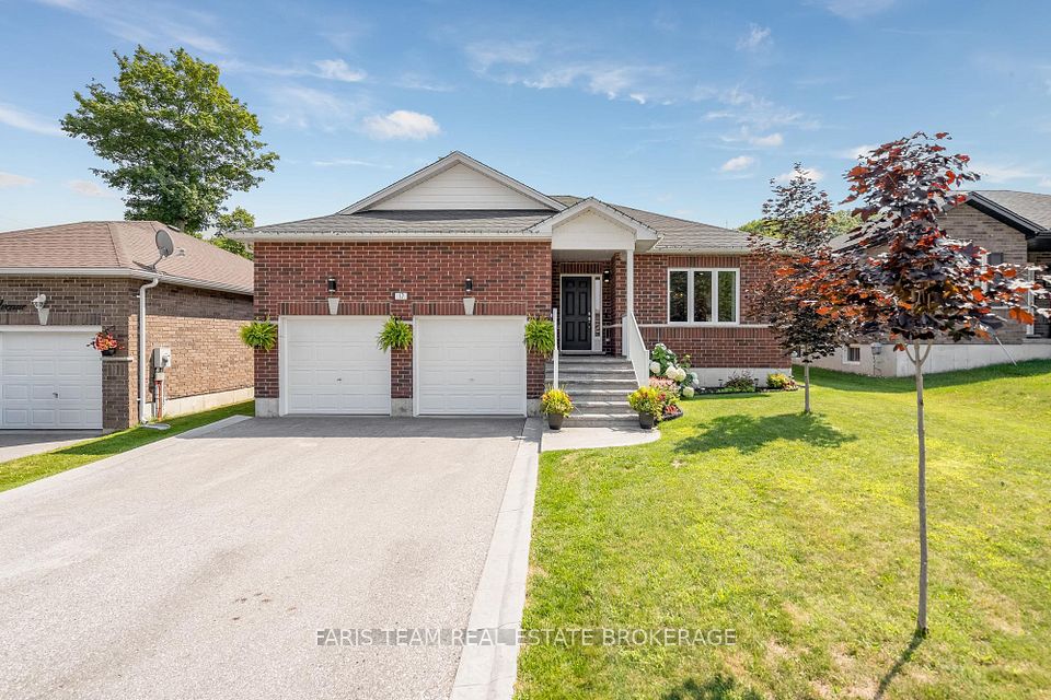 17 Hunter Avenue, Tay, ON L0K 2A0 at 17 Hunter Avenue, Tay, ON L0K 2A0, Tay, ON, L0K 2A0