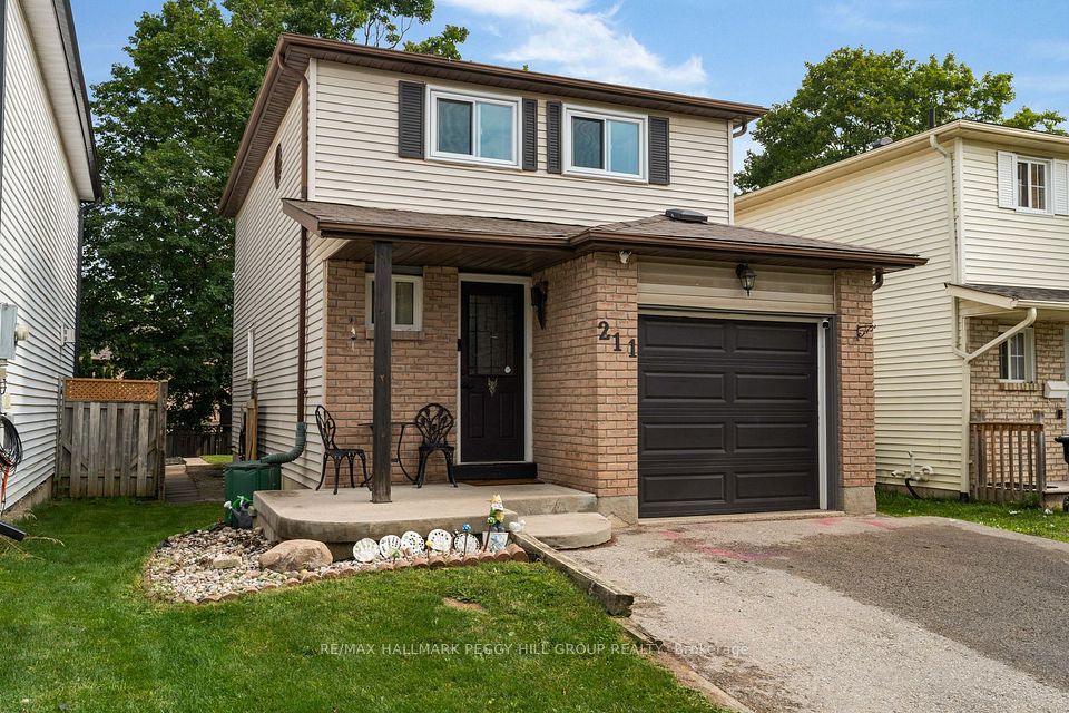 211 Hickling Trail, Barrie, ON L4M 5W6 at 211 Hickling Trail, Barrie, ON L4M 5W6, Barrie, ON, L4M 5W6