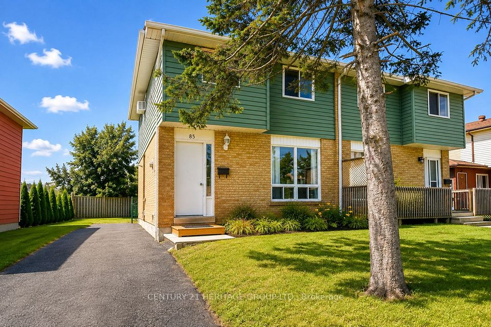 85 Chaucer Crescent, Barrie, ON L4N 4T8 at 85 Chaucer Crescent, Barrie, ON L4N 4T8, Barrie, ON, L4N 4T8