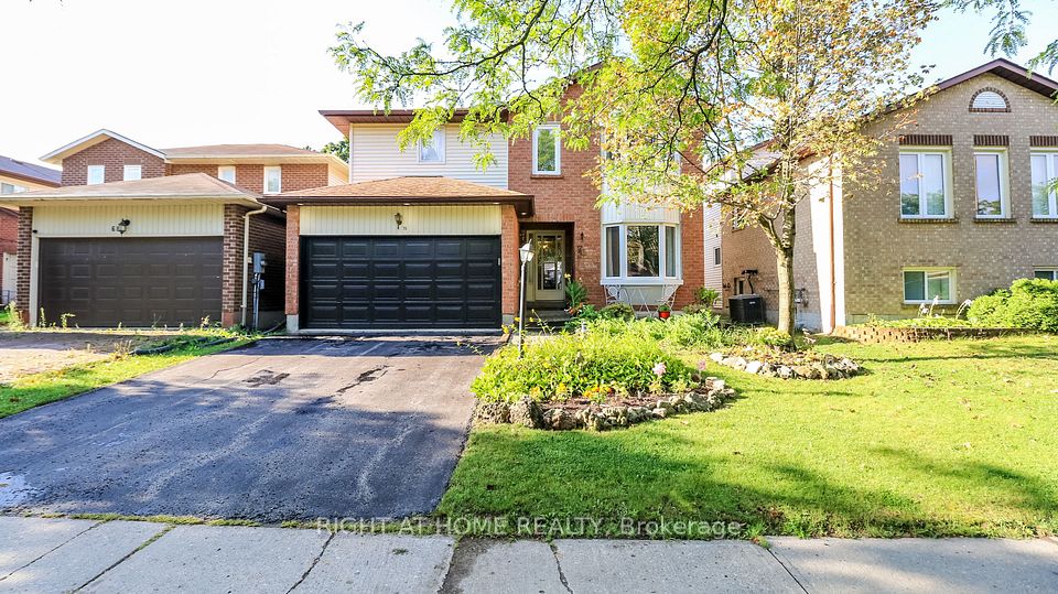 70 Kinzie Lane, Barrie, ON L4M 5Z8 at 70 Kinzie Lane, Barrie, ON L4M 5Z8, Barrie, ON, L4M 5Z8