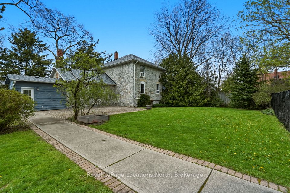 562 Cameron Street, Collingwood, ON L9Y 2J3 at 562 Cameron Street, Collingwood, ON L9Y 2J3, Collingwood, ON, L9Y 2J3