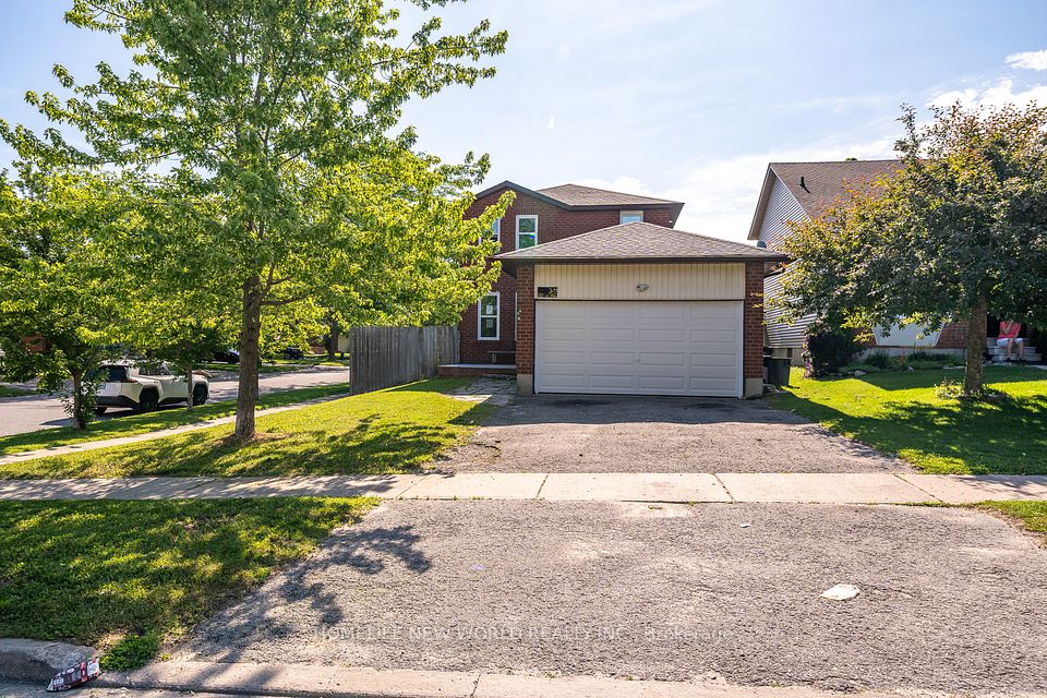 341 Hickling Trail, Barrie, ON L4M 5Z6 at 341 Hickling Trail, Barrie, ON L4M 5Z6, Barrie, ON, L4M 5Z6