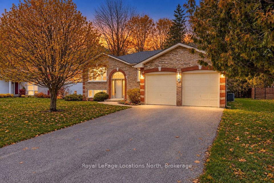 40 Fairway Crescent, Wasaga Beach, ON L9Z 1B8 at 40 Fairway Crescent, Wasaga Beach, ON L9Z 1B8, Wasaga Beach, ON, L9Z 1B8