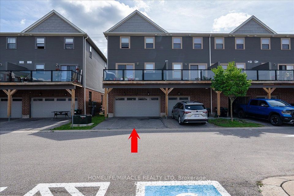 Att/Row/Townhouse at 1 Leggott Avenue 27, Barrie, ON L4M 0K7, Barrie