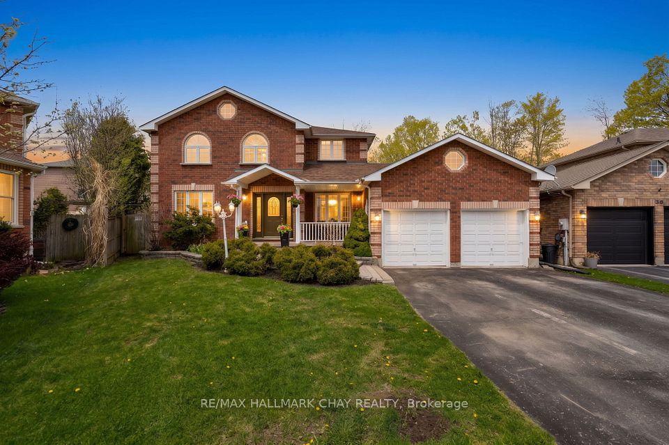34 Crompton Drive, Barrie, ON L4M 6N1 at 34 Crompton Drive, Barrie, ON L4M 6N1, Barrie, ON, L4M 6N1