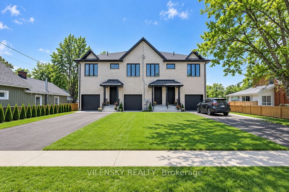 Att/Row/Townhouse at 99 Sophia Street W, Barrie, ON L4N 1J4, Barrie