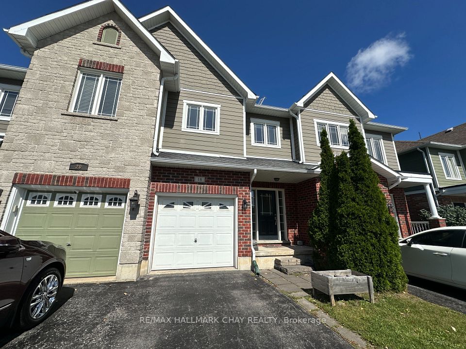 Att/Row/Townhouse at 18 Claudio Crescent, Barrie, ON L4N 6L5, Barrie