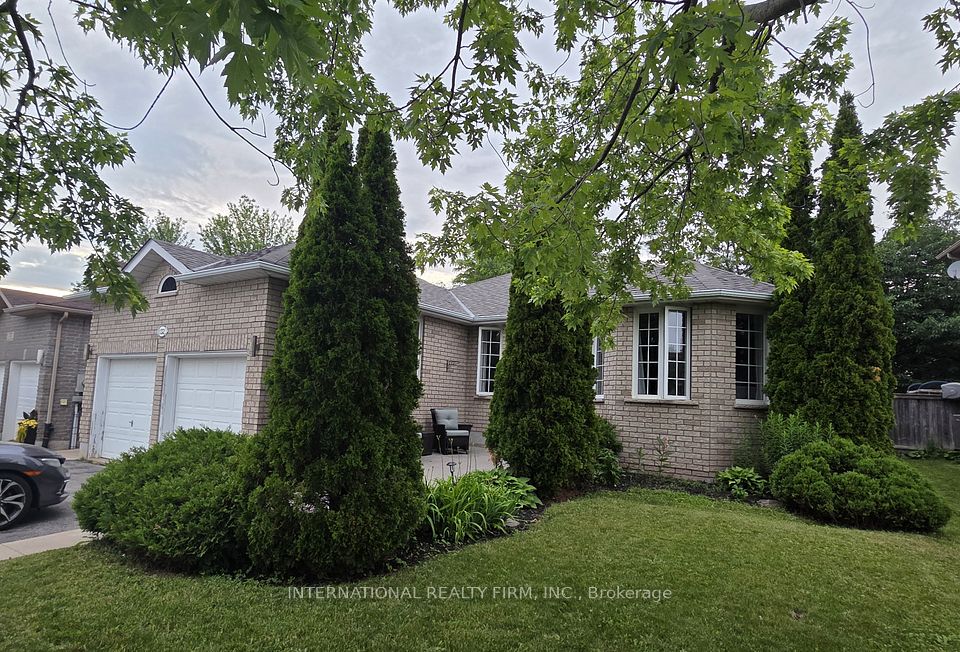 Duplex at 132 Esther Drive, Barrie, ON L4N 0V5, Barrie