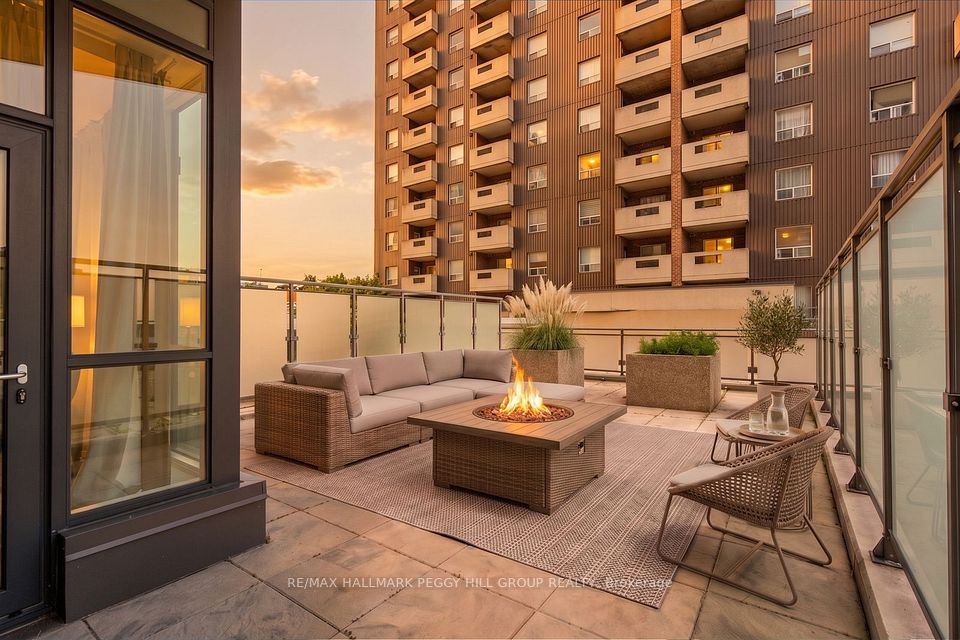 Condo Apartment at 111 Worsley Street 309, Barrie, ON L4M 0J5, Barrie