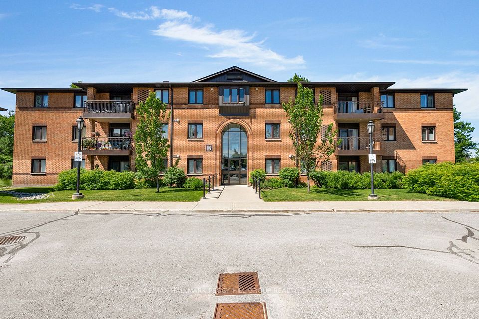 Condo Apartment at 10B Coulter Street 211, Barrie, ON L4N 6S1, Barrie