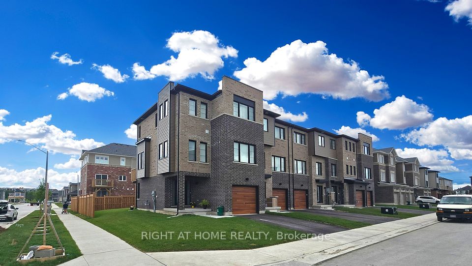 Att/Row/Townhouse at 1 PUMPKIN CORNER Crescent, Barrie, ON L9J 0T5, Barrie