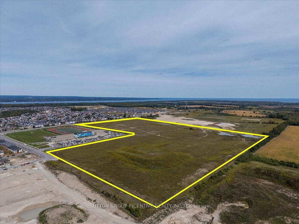 883 Mapleview Drive E, Barrie, ON L9J 0C2
