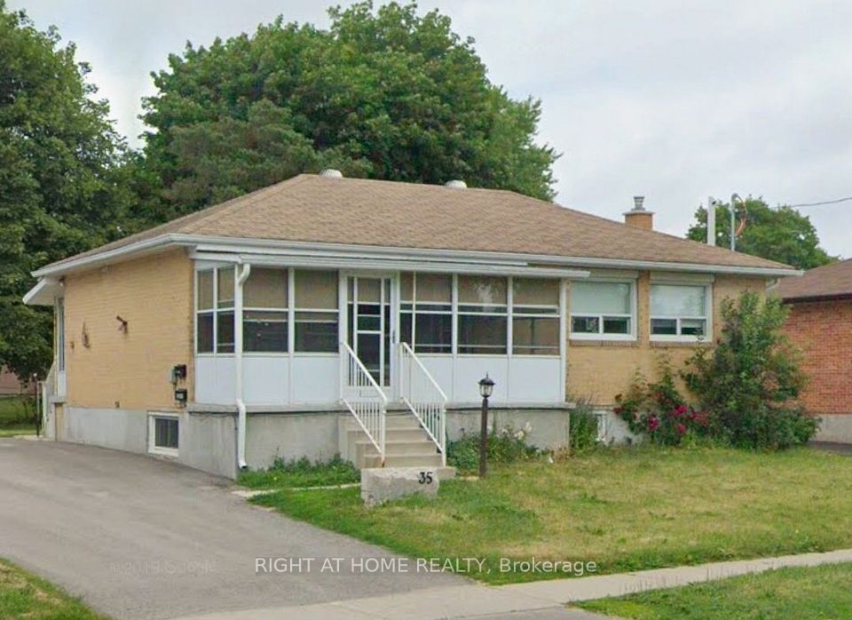 Detached at 35 Oak Street Lower, Barrie, ON L4M 3V3, Barrie