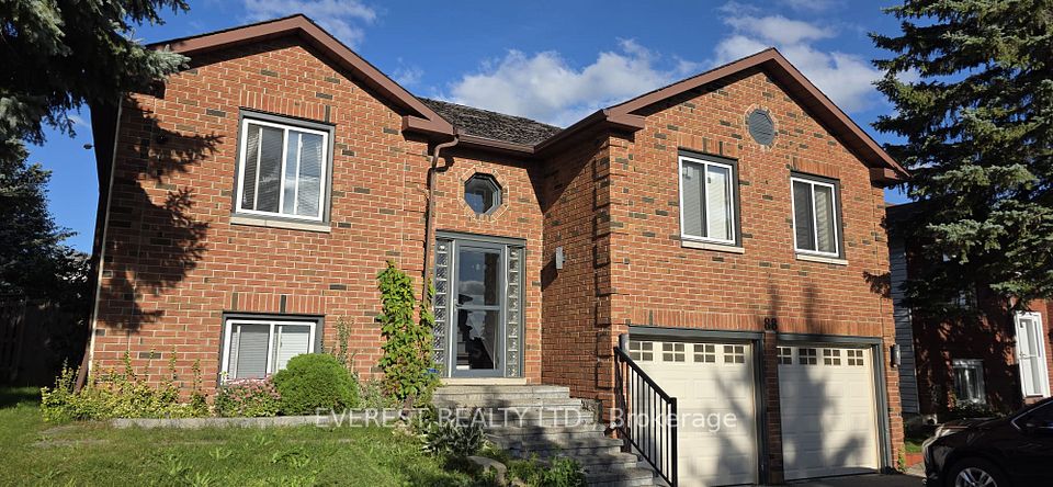 Detached at 88 Shakespeare Crescent, Barrie, ON L4N 6B9, Barrie