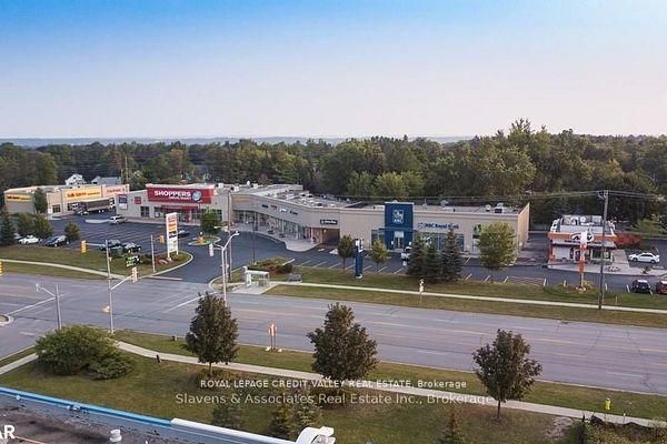 649 Yonge Street 1B2, Barrie, ON L4N 2E7